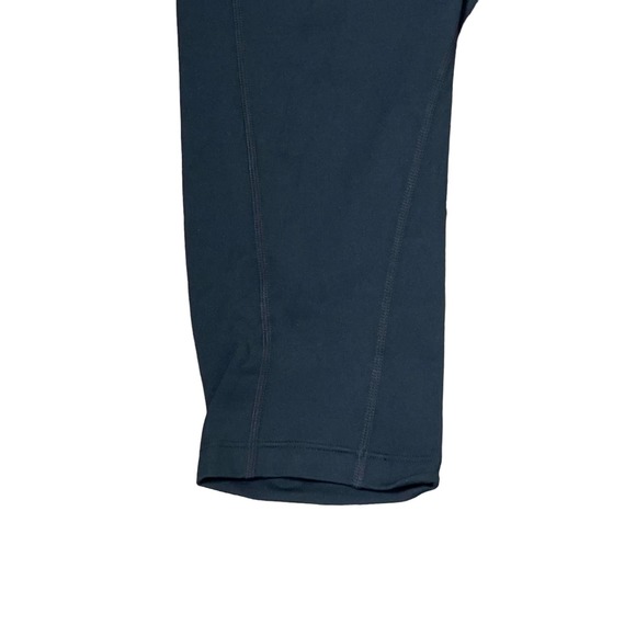 prAna Chakara Legging Shorts Size XS Black Mid-Rise Fitted Stretch 24X15 - Picture 3 of 8